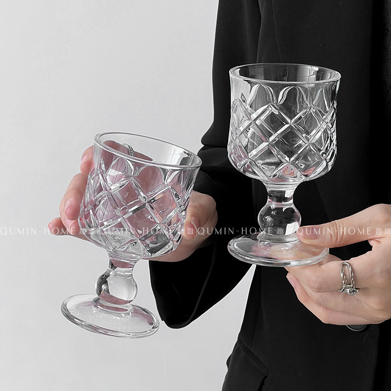 Lingge 짧은 발 하이 엔드, 감각적인 핫 레드 와 - Wine Beer Foot 리뷰 및 가격