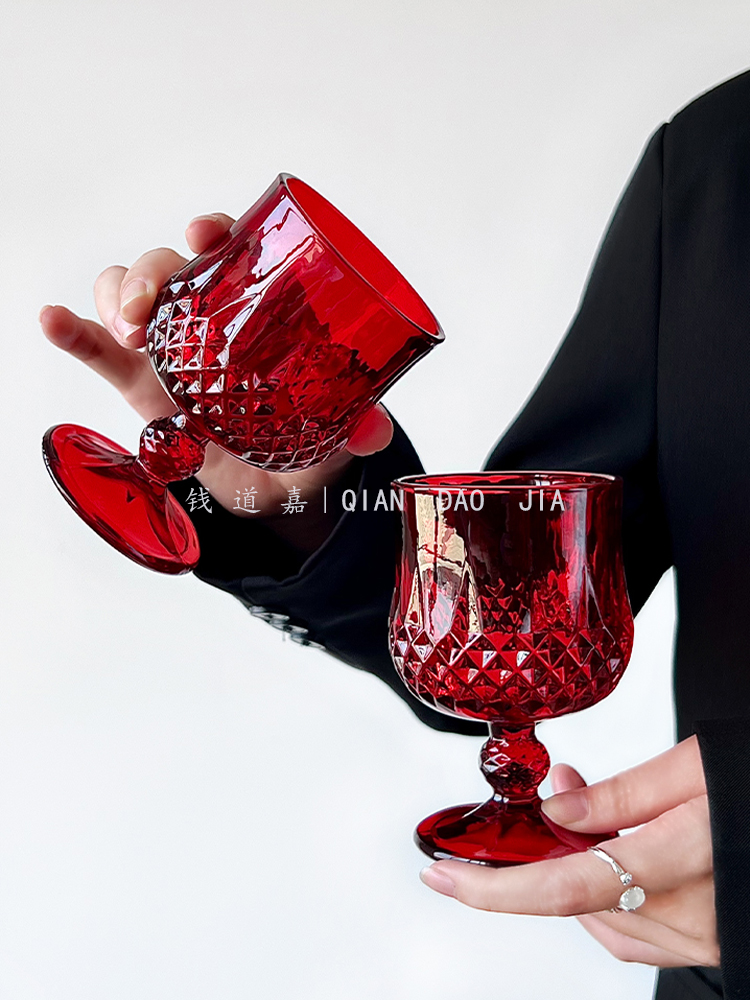 빈티지 레드 인 스타일 양각 높은 발 유리, 무연 유리 - Wine Beer Foot 리뷰 및 가격